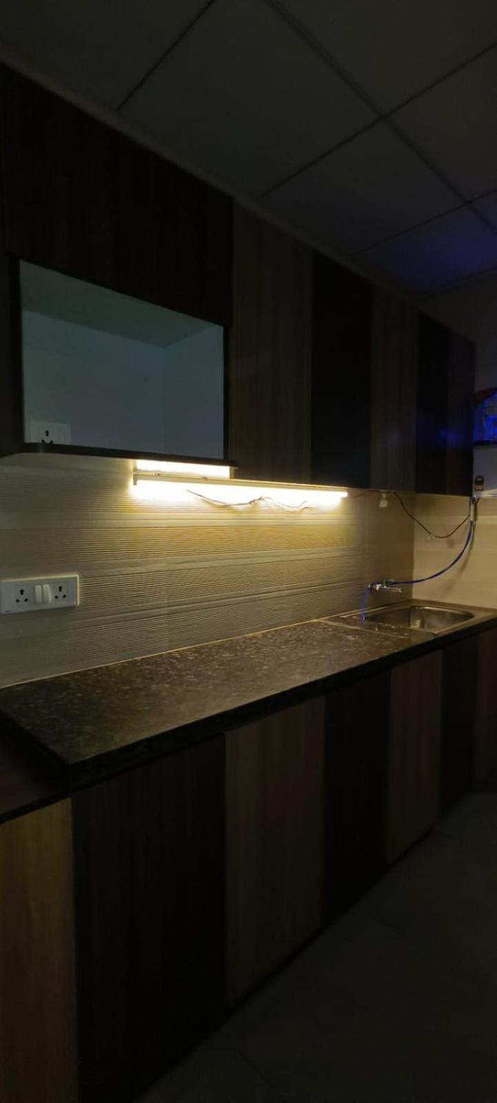 Chaudhary Homes เกรทเตอร์นอยดา ภายนอก รูปภาพ